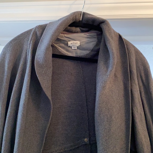 Cardigan - Picture 2 of 2